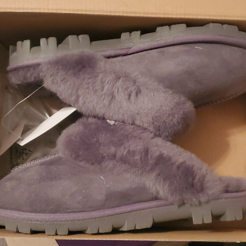 Slipper size Ladies 8